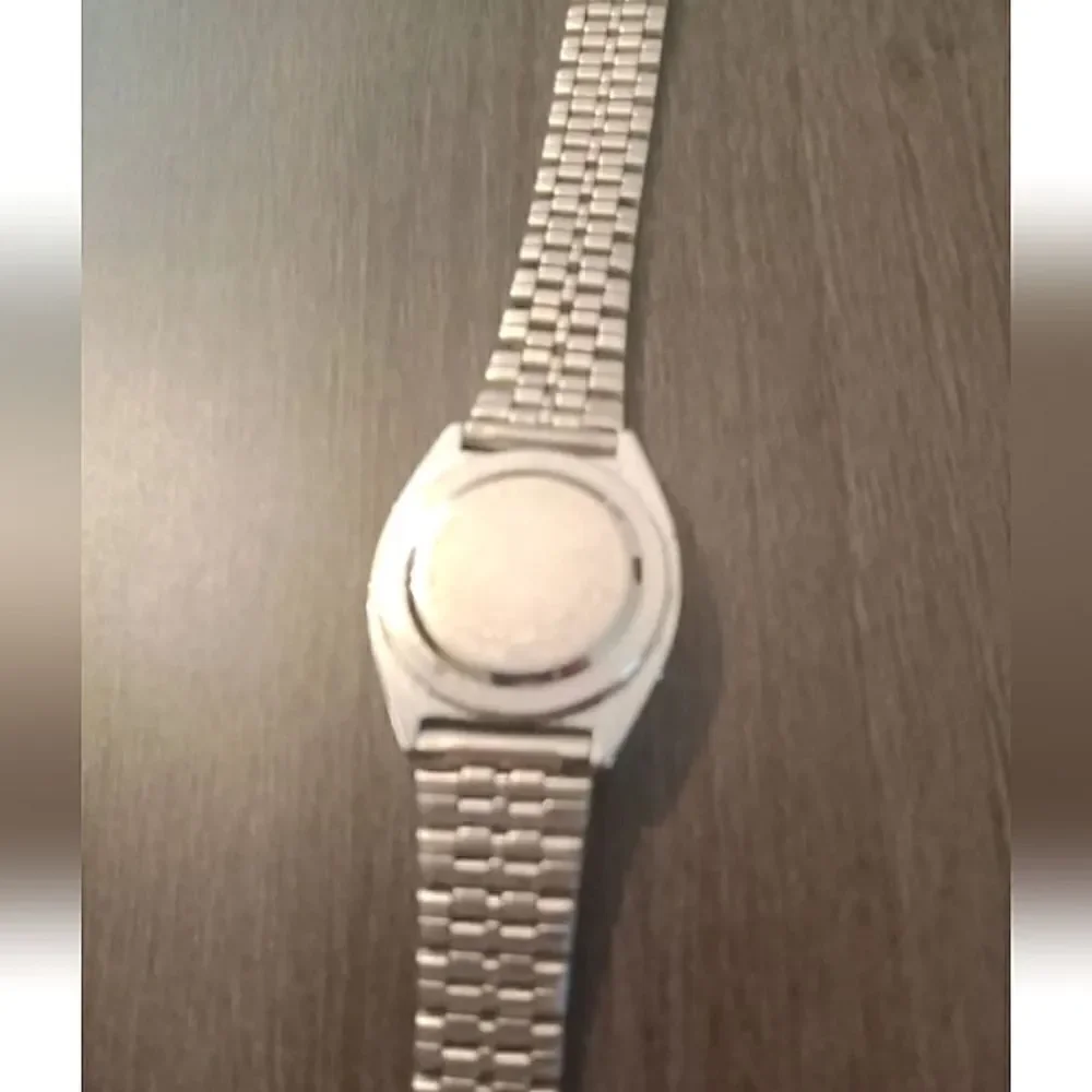Women's Phasar Quartz Silvertone Watch, From Sears & Roebuck Co. Vintage - Picture 3 of 4